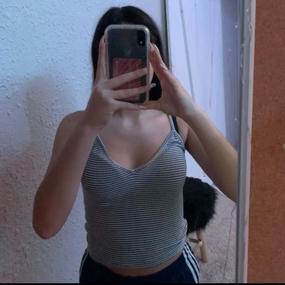 Crop top bundle - Picture 3 of 5